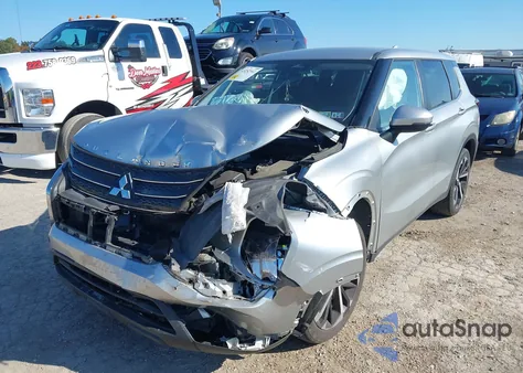 2022 Mitsubishi Outlander Es 2.5 S-Awc из США, поврежденный, VIN JA4J4TA87NZ023688